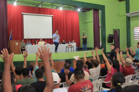 Parintins dá início ao Ano Escolar da várzea com investimentos em escolas e unificação do calendário