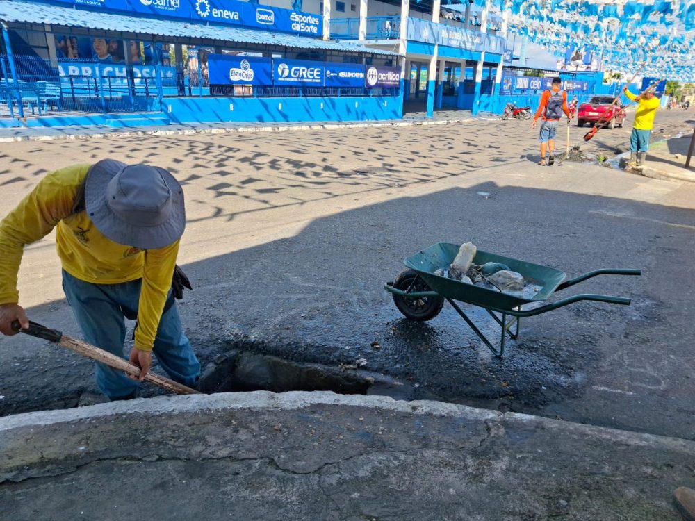 Parintins intensifica limpeza de ruas e espa&ccedil;os p&uacute;blicos ap&oacute;s a Festa dos Bumb&aacute;s