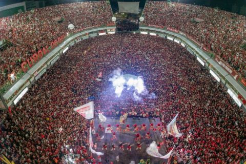 Garantido lota o Sambódromo em celebração ao 33º título e despedida de item oficial