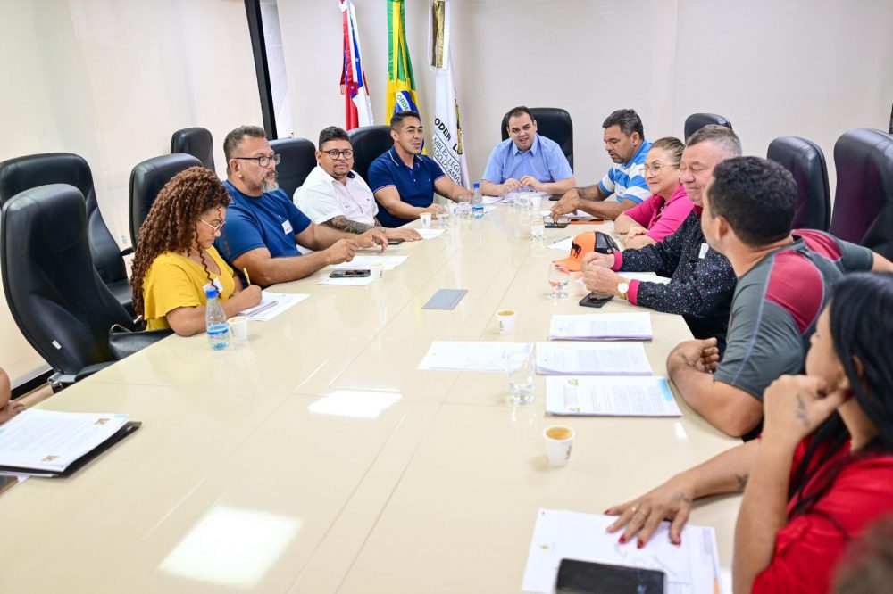 Estrada de Balbina ser&aacute; reformada, garante Roberto Cidade em Figueiredo