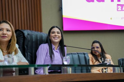 Amazonas sanciona Lei ‘Colo para Mãe’ com foco na saúde mental materna