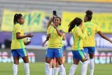 Kerolin brilha e Brasil atropela Bolívia na estreia da Copa América