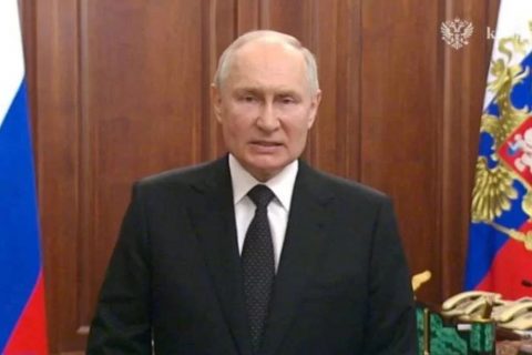 Putin admite diálogo por paz na Ucrânia, mas mantém exigências estratégicas