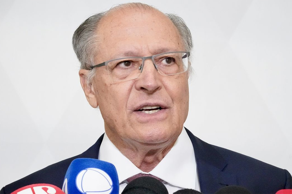 Alckmin cobra rapidez do Congresso em pacote contra tarifa&ccedil;o de Trump