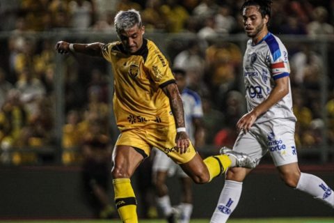 Amazonas e Paysandu empatam em duelo direto contra o rebaixamento na Série B