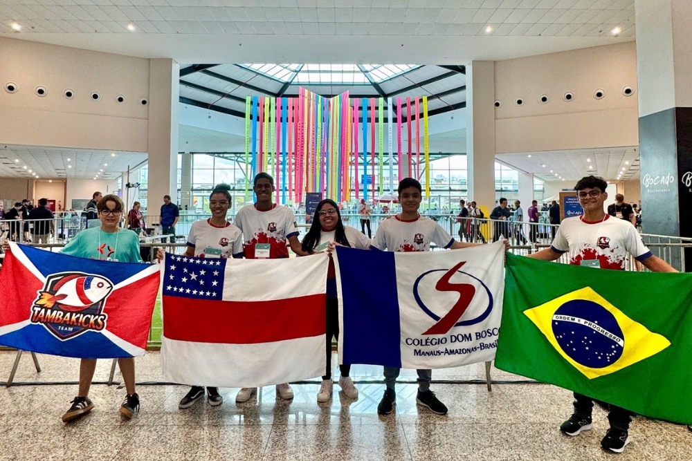 Estudantes amazonenses conquistam medalha internacional na RoboCup 2025 com projeto sobre tr&acirc;nsito inteligente