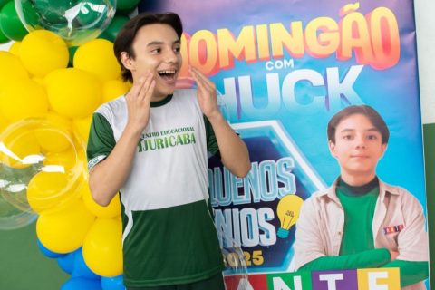 Amazonense brilha no "Pequenos Gênios" e avança para a semifinal do programa da Globo.