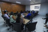 Governo do Amazonas anuncia soluções habitacionais permanentes para famílias do Monte Horebe