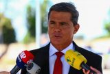 General nega envolvimento institucional durante visita em acampamento golpista