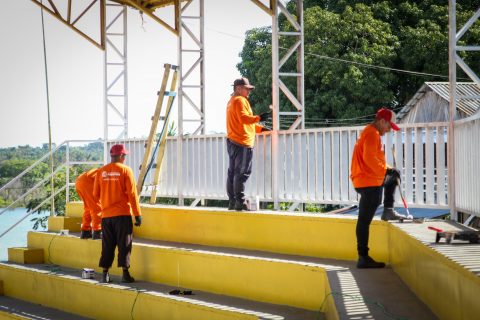 Parintins inicia preparação para o Festival do Mocambo do Arari com entrega de EPIs e mutirão de limpeza