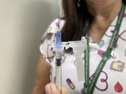Insumos hospitalares do Amazonas têm 100% de conformidade em testes de qualidade
