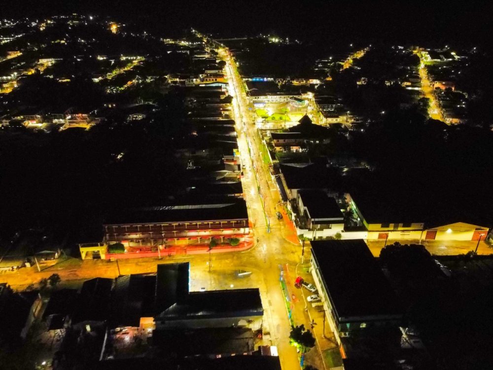 Juta&iacute; e Fonte Boa ganham ilumina&ccedil;&atilde;o 100% em LED e novas moradias