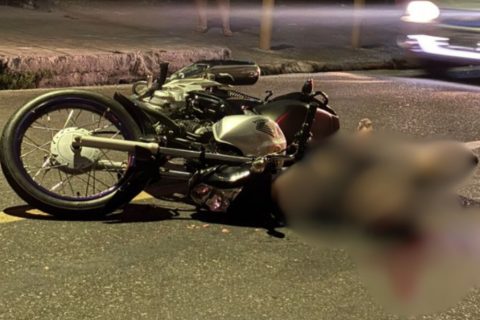 Motociclista morre após ter cabeça esmagada por ônibus no bairro Compensa