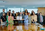 Lula sanciona lei que proíbe testes cosméticos em animais no Brasil