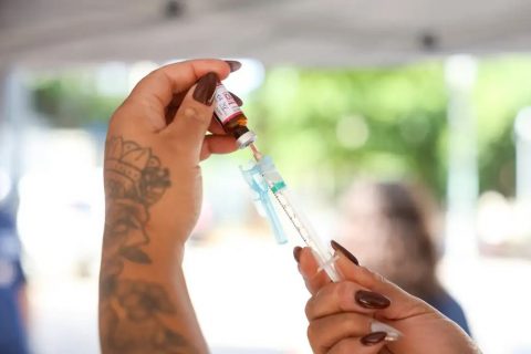 Vacina contra zóster pode reduzir risco de doenças cardíacas