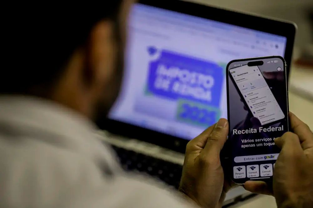 Terceiro lote do IR 2025 paga R$ 10 bilh&otilde;es a mais de 7 milh&otilde;es de contribuintes nesta quinta