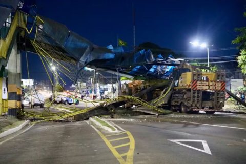 Demolição de passarela causa interdições na Avenida Torquato Tapajós neste domingo (03); confira alterações