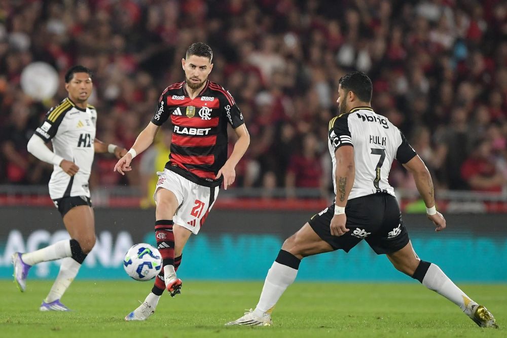 Atl&eacute;tico-MG vence Flamengo no Maracan&atilde; e abre vantagem nas oitavas da Copa do Brasil