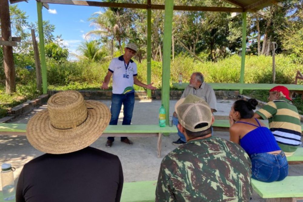 Agricultores de Rio Preto da Eva recebem capacitação em cultivo de melancia e biofertilizantes Agricultores de Rio Preto da Eva recebem capacitação em cultivo de melancia e biofertilizantes
