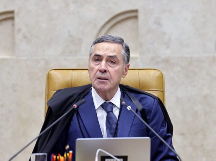 Aposentadoria de Barroso é publicada no Diário Oficial
