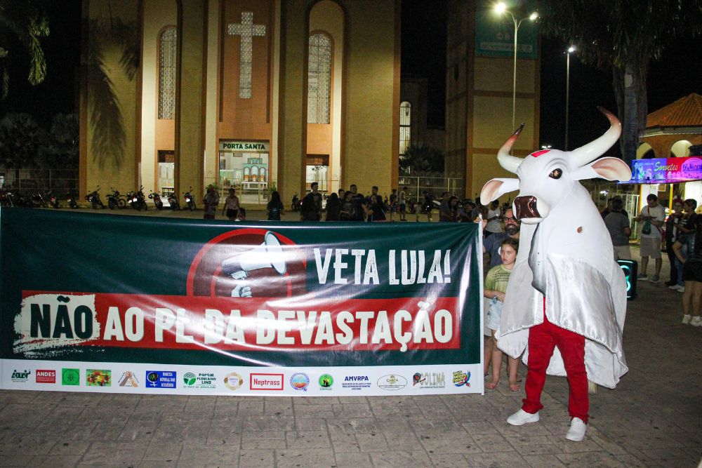 Boi Garantido se junta a protesto contra o &ldquo;PL da Devasta&ccedil;&atilde;o&rdquo; em Parintins