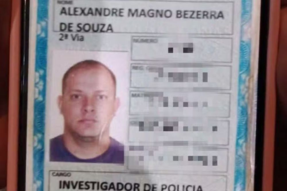 Investigador da Polícia Civil morre após mal súbito durante partida de futebol em Manaus Investigador da Polícia Civil morre após mal súbito durante partida de futebol em Manaus