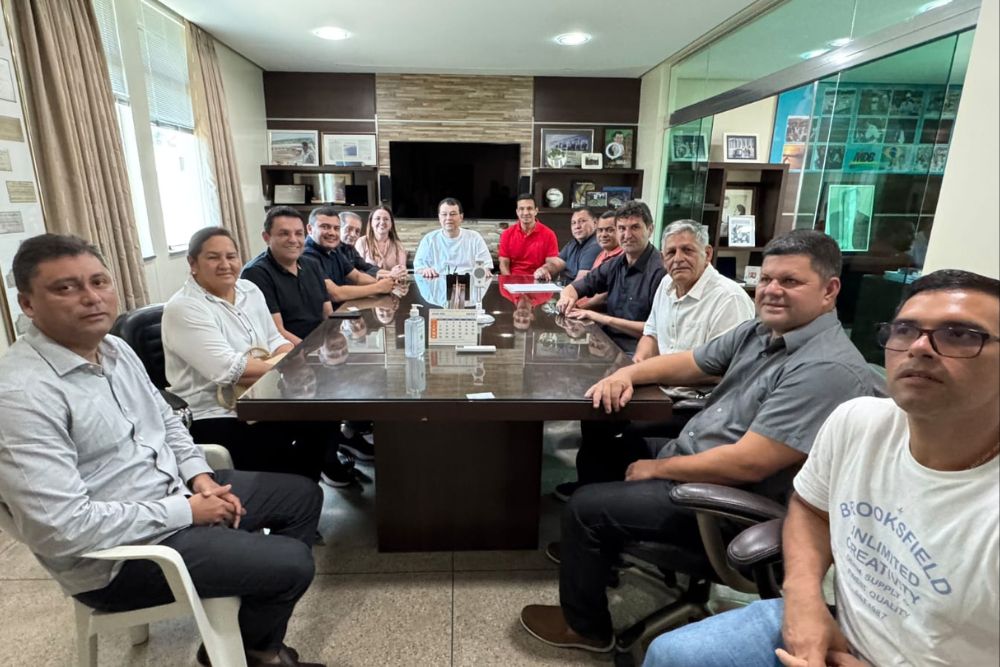 Eduardo Braga refor&ccedil;a apoio ao interior do AM com escuta ativa e articula&ccedil;&atilde;o por investimentos