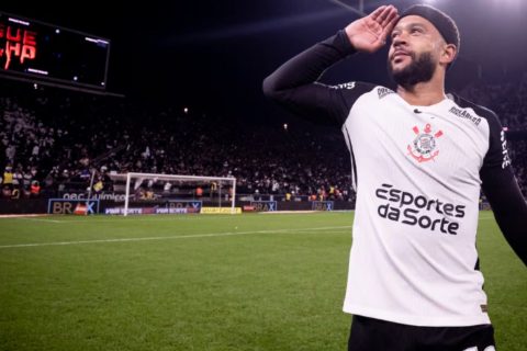 Corinthians tenta embalar no Brasileirão diante do Fortaleza após vitória no clássico