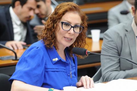 Defesa de Zambelli aguarda decisão de ministro da Justiça da Itália sobre extradição
