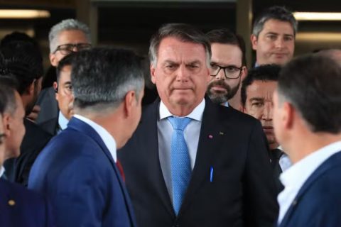 Anistia a Bolsonaro afasta maioria do eleitorado, diz Datafolha