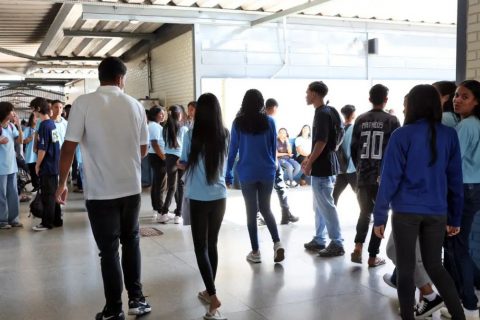 Pé-de-Meia: estudantes nascidos em novembro e dezembro recebem 5ª parcela