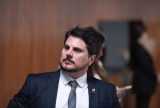 Senador Marcos do Val será monitorado por tornozeleira após operação da PF