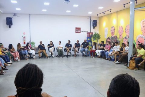 Mostra de Teatro reúne artistas locais e leva arte às ruas de Manaus