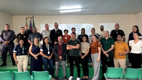 Estudantes de Itamarati participam de palestra do MPAM sobre combate à violência contra a mulher