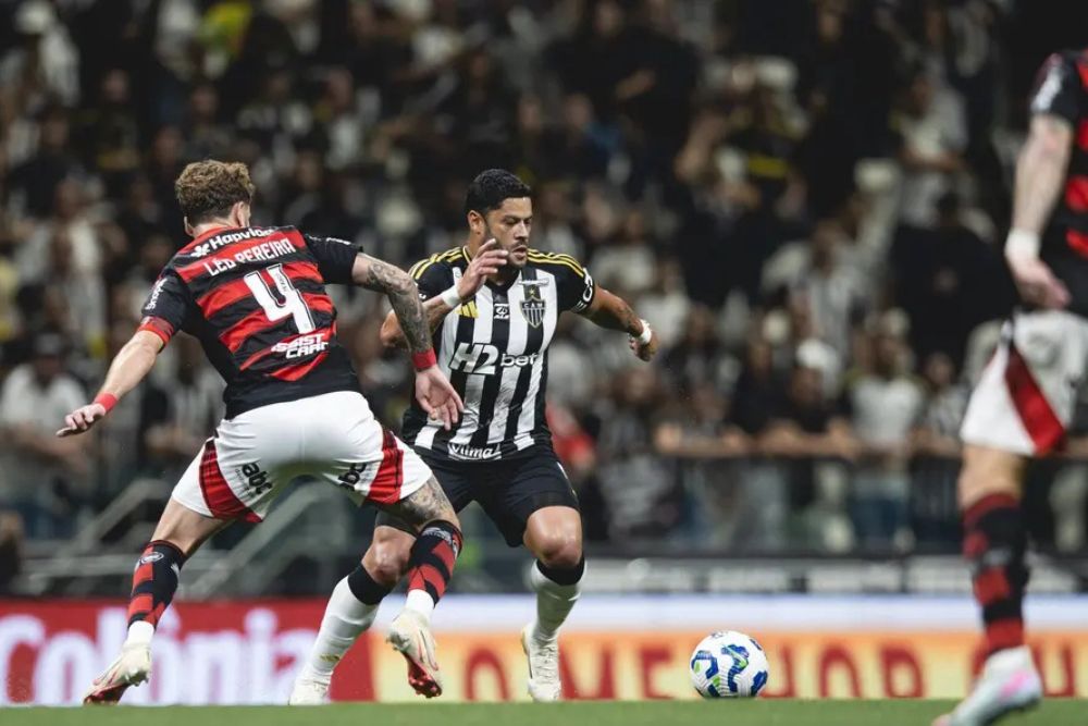 Everson brilha nos p&ecirc;naltis e Atl&eacute;tico-MG elimina Flamengo na Copa do Brasil