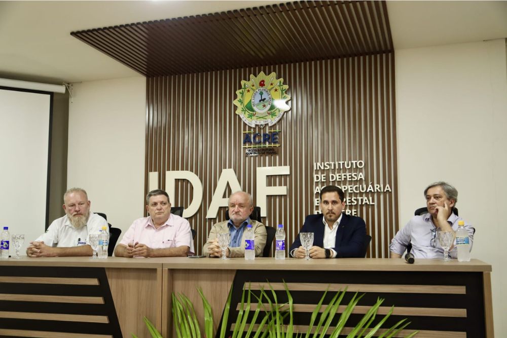 Amazonas, Acre e Rond&ocirc;nia firmam coopera&ccedil;&atilde;o para proteger status livre de febre aftosa