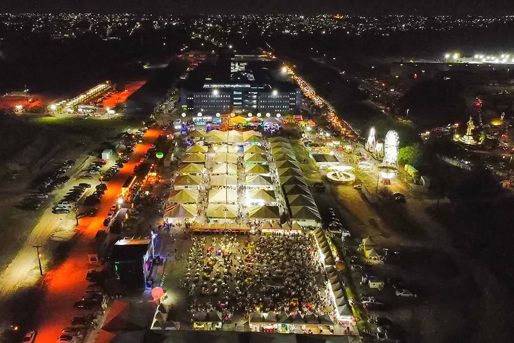 Feira de agronegócios: fim de semana dos pais tem shows gratuitos e torneios Feira de agronegócios: fim de semana dos pais tem shows gratuitos e torneios