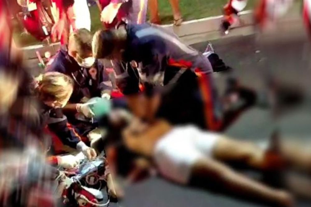 Jovem permanece em estado grave quatro dias após choque elétrico em poste próximo a shopping Jovem permanece em estado grave quatro dias após choque elétrico em poste próximo a shopping