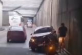 Mulher fica ferida em colisão entre carro e caminhão no Viaduto do Coroado em Manaus