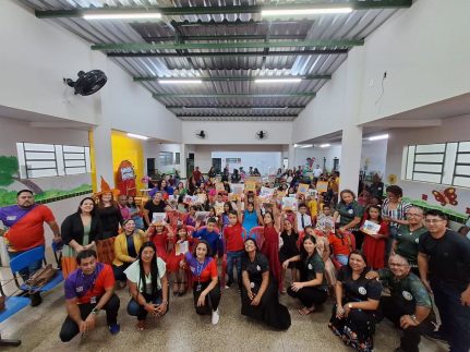 Biblioteca Volante leva literatura e criatividade para estudantes da rede pública