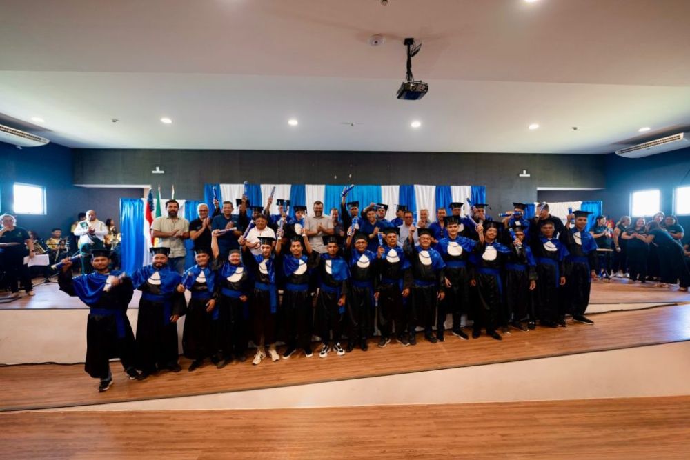 Eneva forma primeira turma da escola técnica de Silves e reforça educação local Eneva forma primeira turma da escola técnica de Silves e reforça educação local