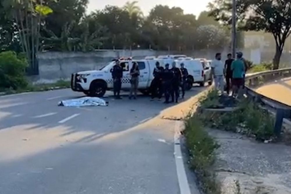 Mulher morre em colisão de motocicleta na zona leste de Manaus Mulher morre em colisão de motocicleta na zona leste de Manaus