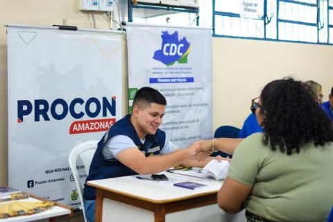Procon-AM oferece orientação e serviços da Águas de Manaus em mais uma edição do Governo Presente