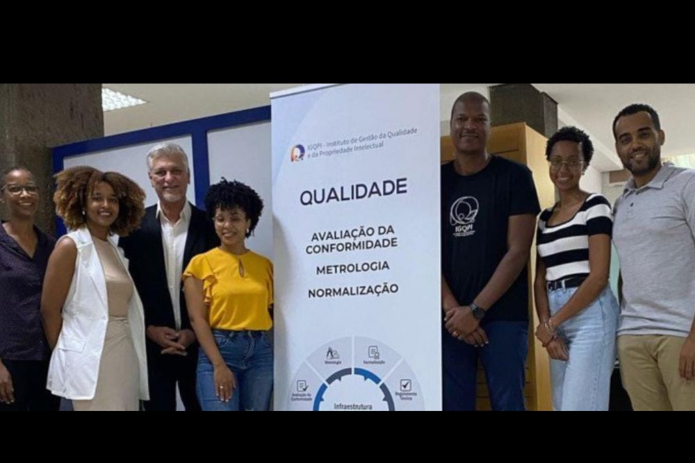 Inmetro reforça capacidade técnica em Cabo Verde por meio de acordo de cooperação em qualidade Inmetro reforça capacidade técnica em Cabo Verde por meio de acordo de cooperação em qualidade
