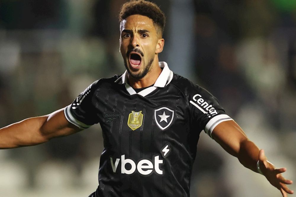 Espanhol brilha na estreia e Botafogo vira sobre o Juventude no Brasileir&atilde;o