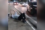 Carro e moto colidem na Bola do Coroado e deixam feridos em Manaus