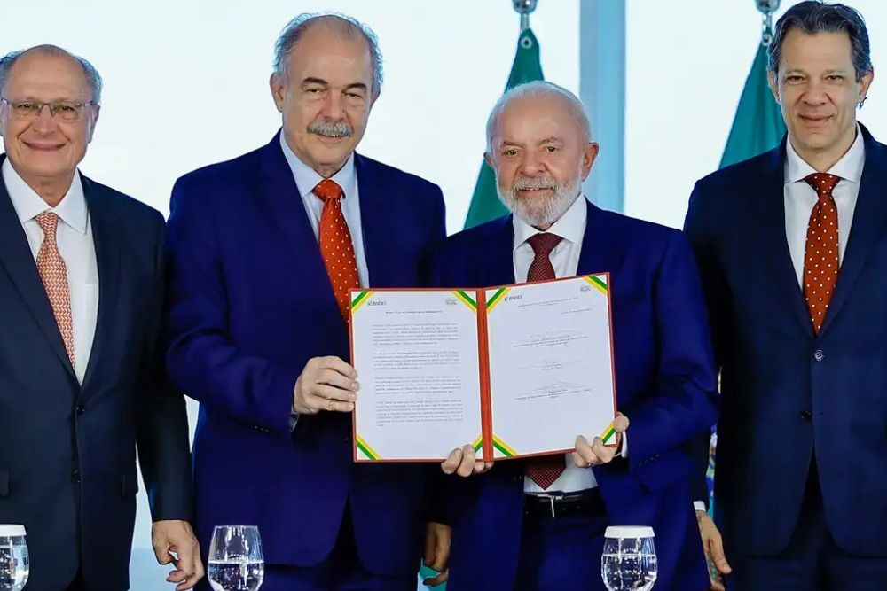 Governo anuncia R$ 12 bi de cr&eacute;dito para inova&ccedil;&atilde;o da ind&uacute;stria 4.0