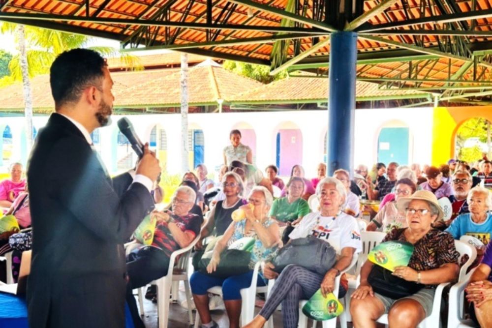 Prefeitura de Manaus promove ciclo de palestras no Parque Municipal do Idoso Prefeitura de Manaus promove ciclo de palestras no Parque Municipal do Idoso