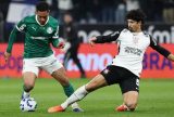 Corinthians empata com Palmeiras e segue invicto em Itaquera