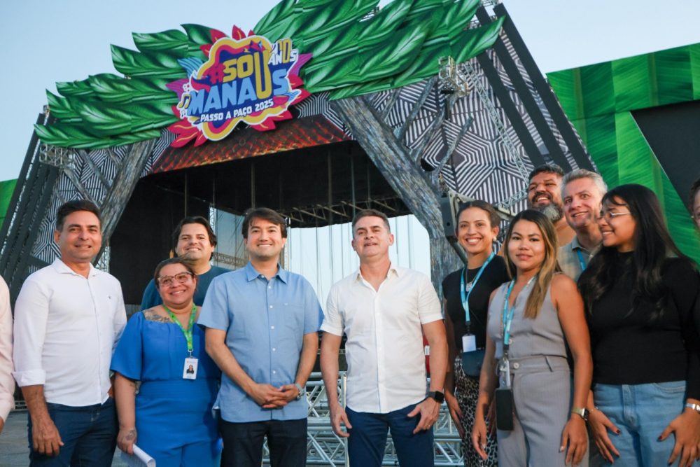 Prefeito David Almeida inspeciona estrutura final do ‘#SouManaus Passo a Paço 2025’ e destaca atrações culturais
